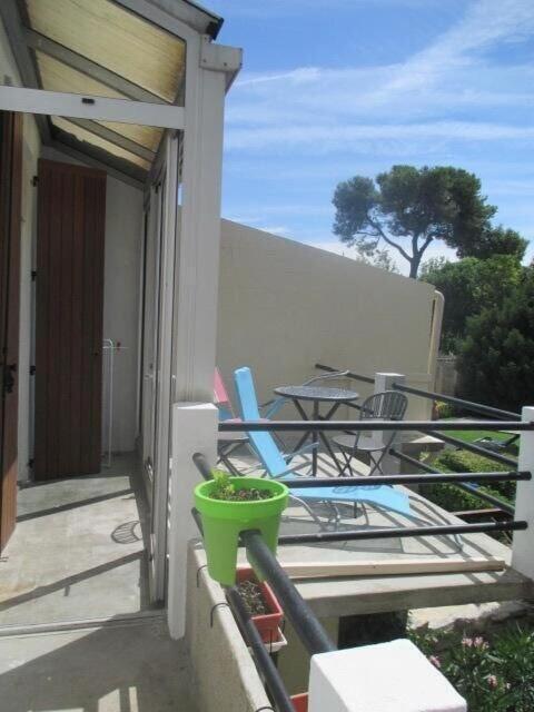 Appartement Sur Sommieres Jusqu'A 6 Personnes Exterior foto